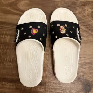 Crocs Classic Slide Sandals White Black with Charms Comfort‎ Slip On Sz 7 thumbnail 2