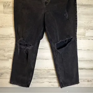 Abercrombie & Fitch The 90s Straight Ultra High Rise Jeans‎ Black Distressed thumbnail 6