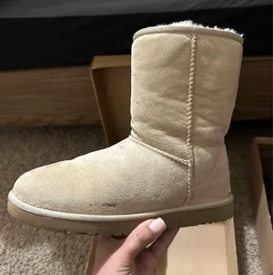 UGG Classic Short Boots thumbnail 8
