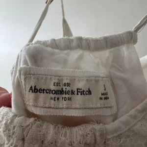 Abercrombie & Fitch Y2K White Cream Lace Babydoll‎ Dress thumbnail 6
