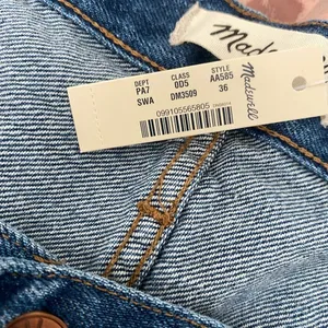 Madewell NWT The Mom jean jeans▪️size 36 thumbnail 9