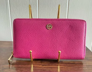 A Very Rare Pebbled Leather NWOT Vintage Zip Around Valentina Wallet thumbnail 1