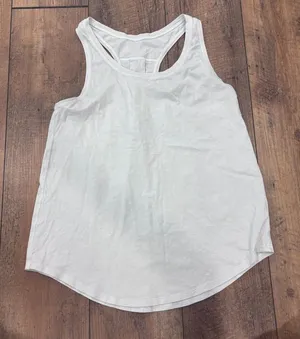 Lululemon Love Tank *Pleated Light Gray/White Women's 4 Athletic Racerback READ thumbnail 1