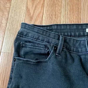 Levi's Jeans Womens 12 Gray Charcoal Mid Rise Skinny Cotton Ladies thumbnail 5