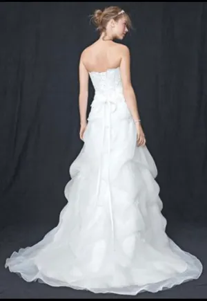 David's Bridal White Organza Wedding Dress thumbnail 2