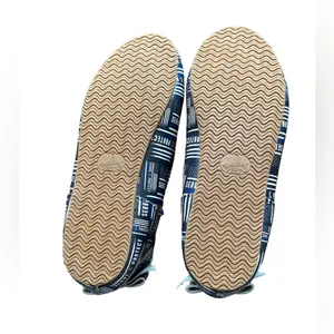 Monkey Feet woman’s Serve and Protect flats Size 9.5 thumbnail 4