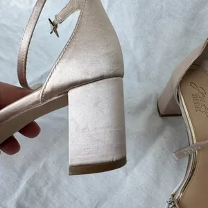 Badgley Mischka‎ Jewel Joanne Embellished Block Heel Sandal Champagne Cream 9 thumbnail 5