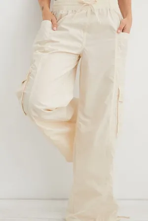 Aerie Cream High Waisted Go-For-It Baggy Cargo Wide Leg Pants Size XS thumbnail 1