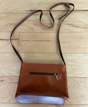 Two toned brown leather purse thumbnail 2