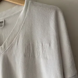 PINK by Victoria’s Secret White Terry Cloth Long Sleeve V Neck Top Y2K Vibes‎ thumbnail 2