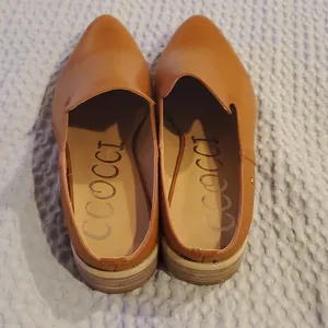 NWOT Ccocci Nova 7.5 women's Tan Slip on shoes (#5) thumbnail 2