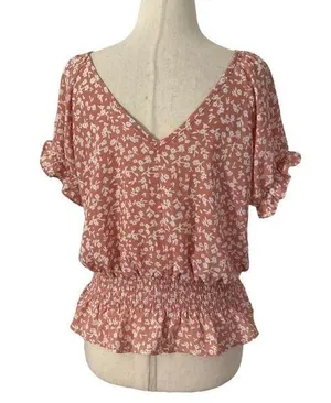 Sienna Sky Pink Blush V-neck Short Sleeve Blouse Women's Size Medium | 50-12 thumbnail 2