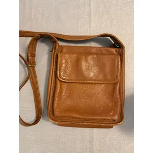 Fossil Cognac Brown Pebbled Leather Crossbody Bag Vintage Messenger 75082‎ thumbnail 2