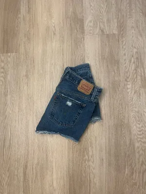 levi’s jean shorts  thumbnail 3