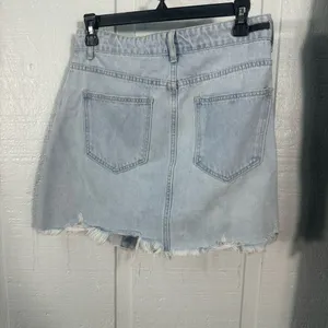 Risen High Waisted Raw Hem Denim Buttondown Skirt Size Medium EUC thumbnail 7