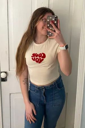 SheIn BNWT love you crop top thumbnail 1