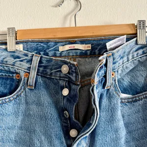 Levi’s Wedgie Blue Denim Jeans thumbnail 3