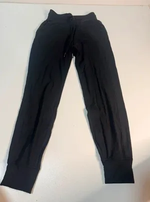 Lululemon Pants women size 2 thumbnail 1
