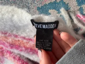 blanket scarf thumbnail 3