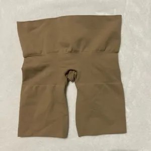SKIMS BBL Butt Lifting Shorts M thumbnail 3