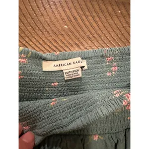 American Eagle Boho‎ Floral Smocked High-Waisted Shorts with Pockets - XS thumbnail 3