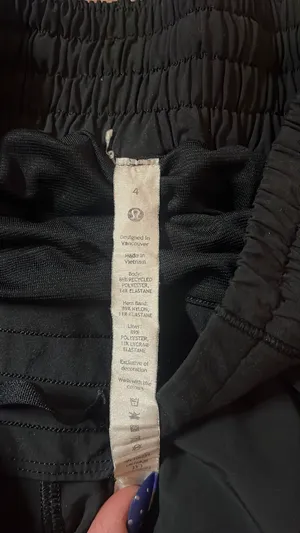 Lululemon Shorts Hotty Hot thumbnail 5