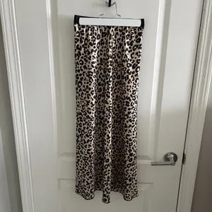 Leopard Print Satin Midi Skirt Multiple Size XS thumbnail 2
