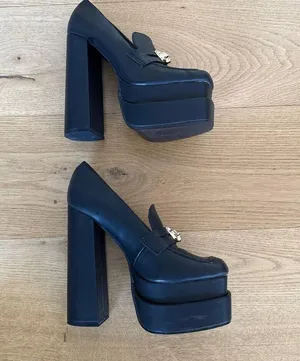Public Desire - Effy Platform Oxford Shoes in Black & Gold thumbnail 5
