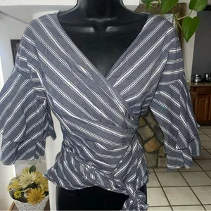 WAYF Women's Striped 3/4 Sleeve Wrap around Blouse Size S thumbnail 1