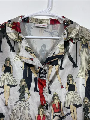 Taylor Swift Cream Button-Down Top with Red & Black Figurine Print Size M thumbnail 5