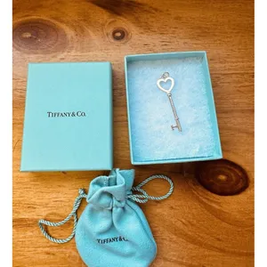 Tiffany & Co Elegant Large Sterling Silver Open Heart Key Pendant Only W/Box‎ thumbnail 13