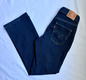 Levi’s Classic Bootcut Jeans – Size 27 Dark Wash thumbnail 15