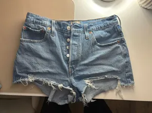 Levi’s 501 Shorts thumbnail 1