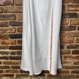 NWT Lulus Effortlessly Sensational White Satin Backless Maxi Dress Size Large thumbnail 9