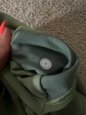 Lululemon Align Leggings With High-Rise Pants Pockets thumbnail 4