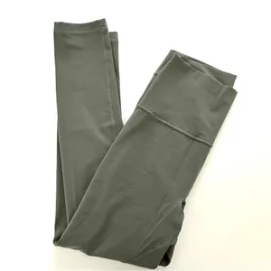 Gymshark M Legacy Short Leggings thumbnail 5