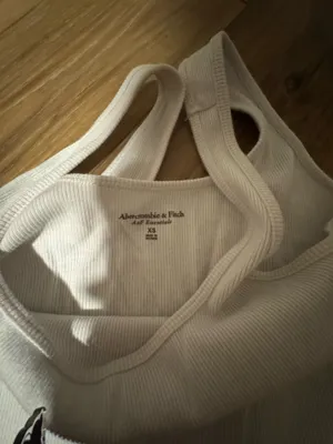 Abercrombie Tank Top thumbnail 2