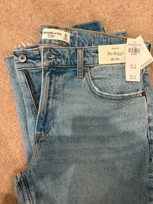 Abercrombie  thumbnail 4