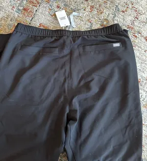 FIGS Jogger Scrub Pants thumbnail 9