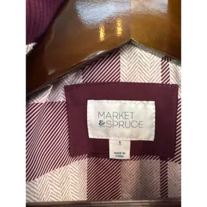 Women’s Market & Spruce Small Burgundy Quilted Puffer Vest thumbnail 4