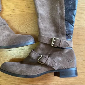 Ugg Leather Cyndee Coastal Cowgirl Western Granola Shearling Riding Boot… thumbnail 3