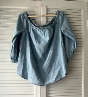 Vineyard Vines Blue denim shirts women's size 12 nwt‎ thumbnail 1
