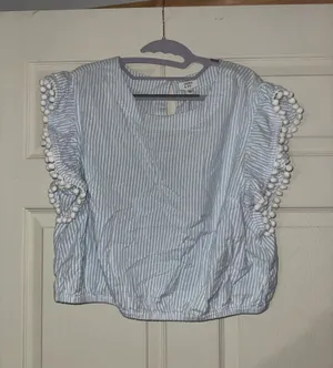 Crown & Ivy Top thumbnail 1