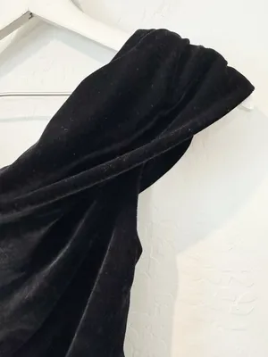 Lovers Friends Willa Top Size Small Black Velvet Asymmetric Ruched Mob Wife Chic thumbnail 5