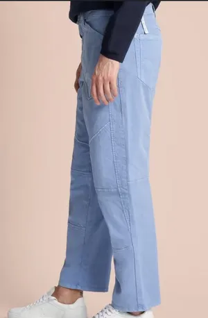 Athleta light blue Albion cargo hiking pants size 4 68$ thumbnail 1