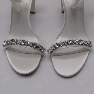 Oleg Cassini Women Heels Size 7.5 Ivory Satin Bow Party Wedding Bridal Sandals thumbnail 4