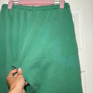 Aritzia Superworld Green Sweatpants thumbnail 11