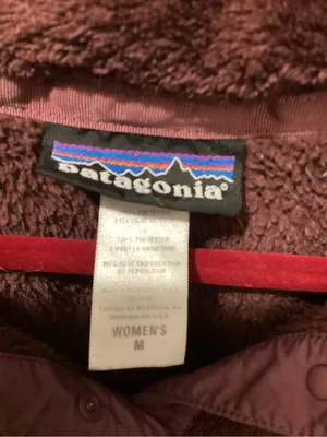 Patagonia Fleece Pullover in Plum with Mauve Accents thumbnail 2
