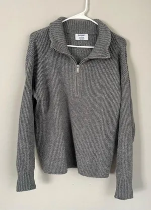 Old Navy Gray Shaker-Stitch Half Zip Pullover Sweater Size Medium thumbnail 1