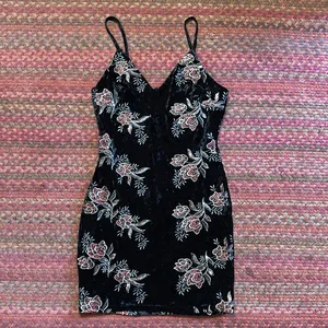 Privy Black Velvet Floral Embroidered Cami Dress thumbnail 4